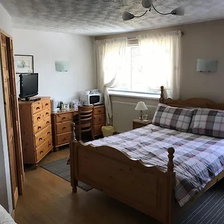 Hp Bed And Breakfast-3